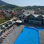 & Zatyshnyi Dvir Апартаменты