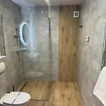 Апартаменты & Zatyshnyi Dvir *