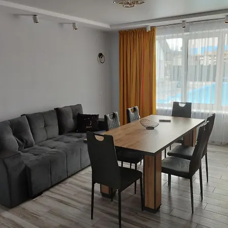 Zatyshnyi Dvir Апартаменты *