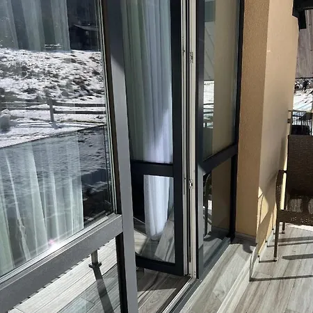 Apartment & Zatyshnyi Dvir *