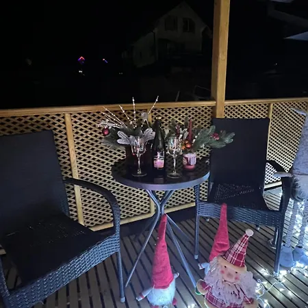 & Zatyshnyi Dvir Apartment *