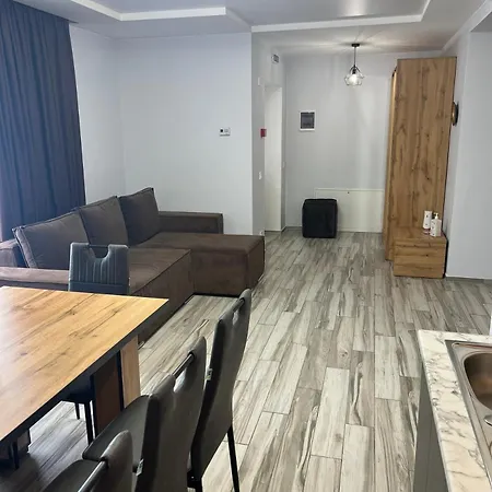 Apartment & Zatyshnyi Dvir *