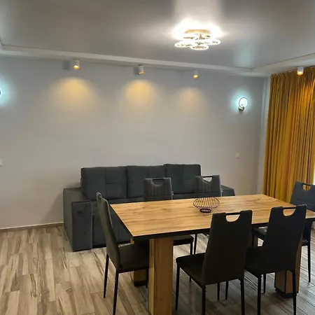 Zatyshnyi Dvir Апартаменты *
