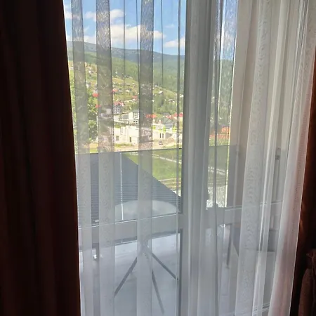 & Zatyshnyi Dvir Apartment Bukowel