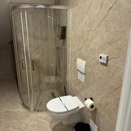 Apartamento & Zatyshnyi Dvir